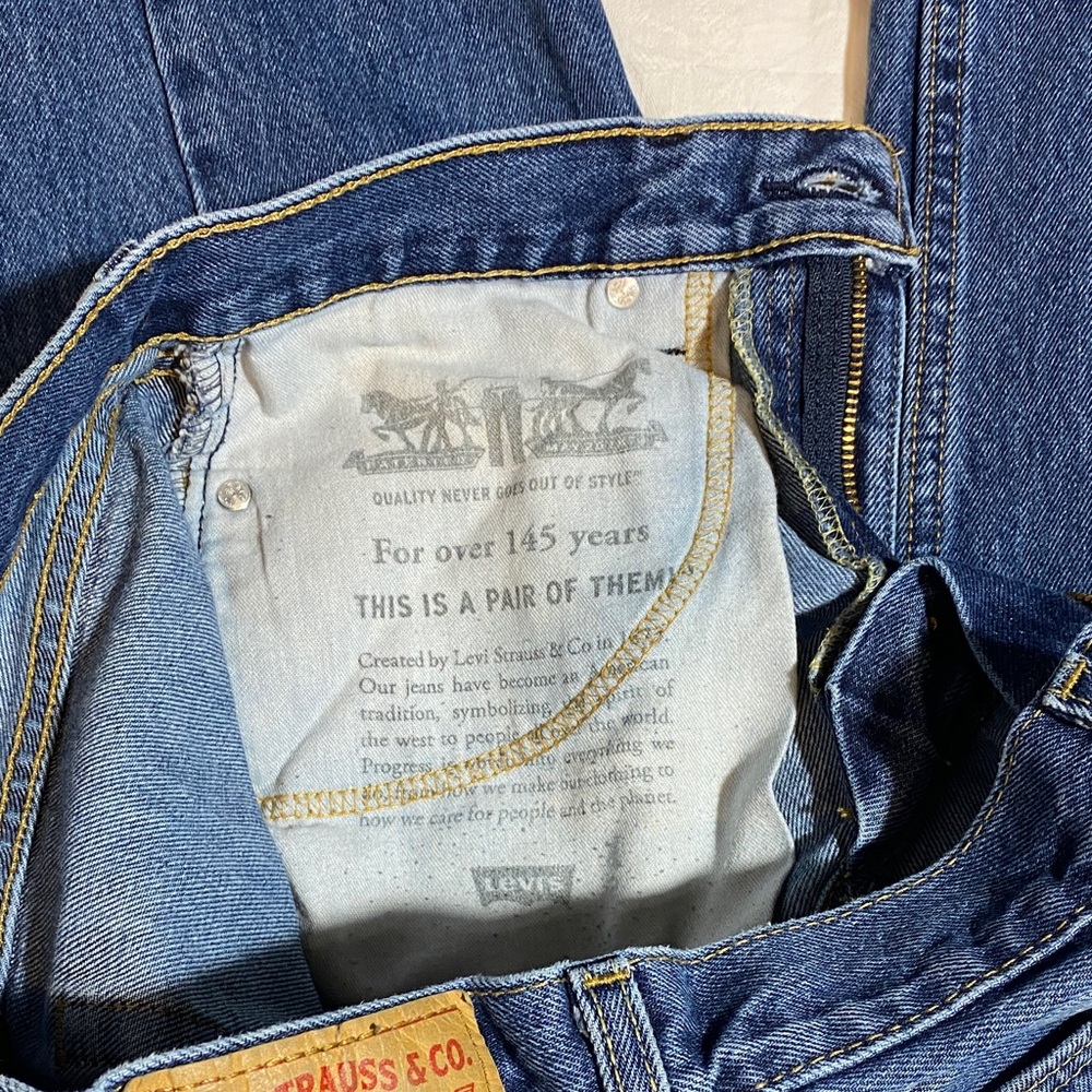 Levi’s 550 Men’s Classic Blue Wash Relax Fit Jeans  Size W-30 L-32 - Picture 6 of 6